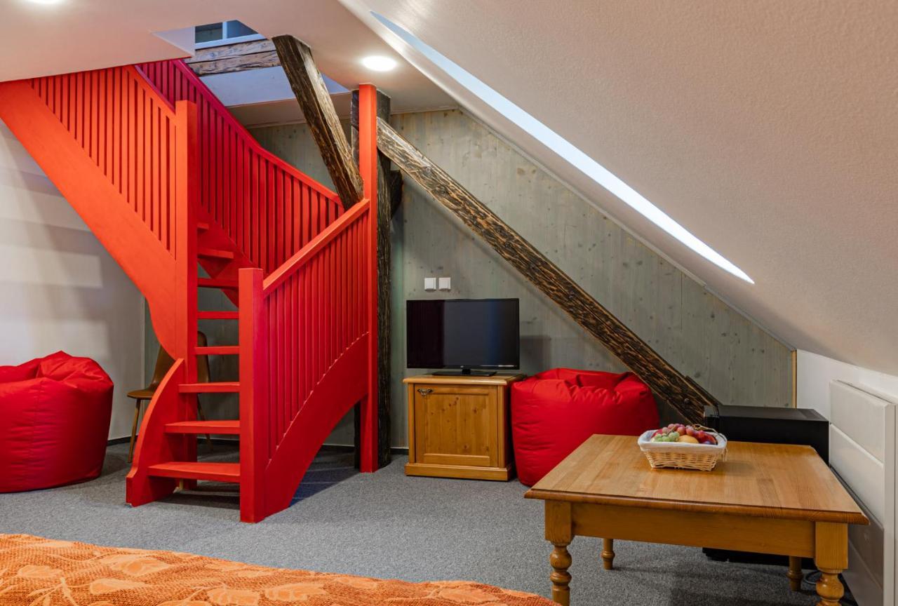 Wellness Hotel Zamecek Jetřichovice Dış mekan fotoğraf