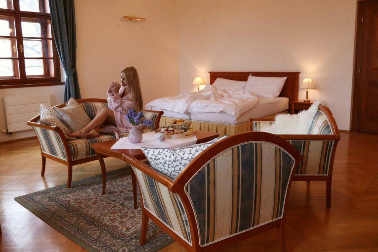 Wellness Hotel Zamecek Jetřichovice Dış mekan fotoğraf