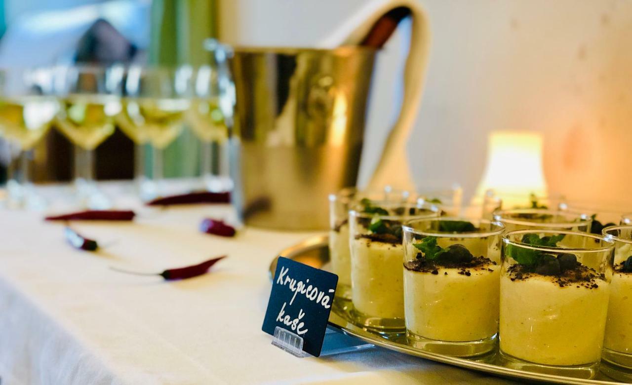 Wellness Hotel Zamecek Jetřichovice Dış mekan fotoğraf